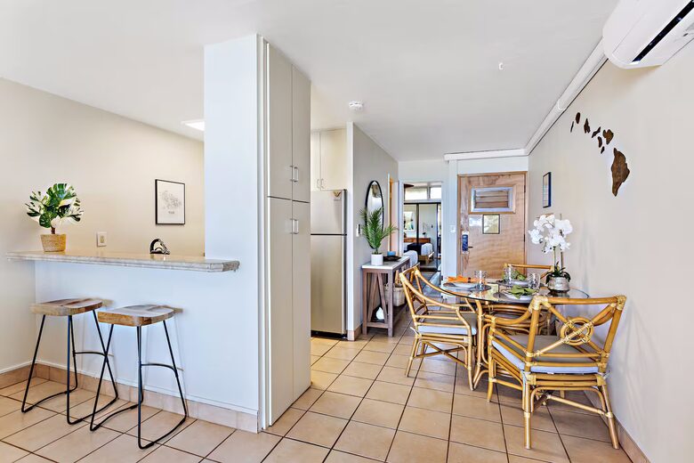 Lahaina Beach Escape with Stunning Ocean Views - Lahaina, Hawaii