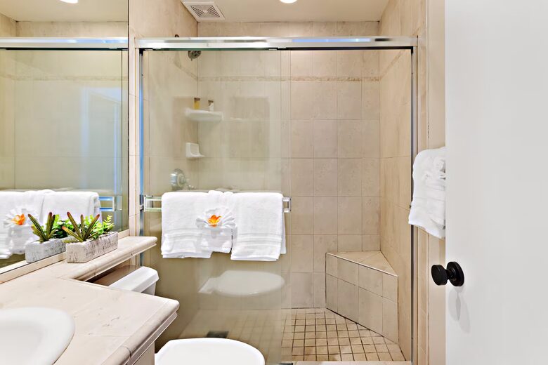 Lahaina Beach Escape with Stunning Ocean Views - Lahaina, Hawaii