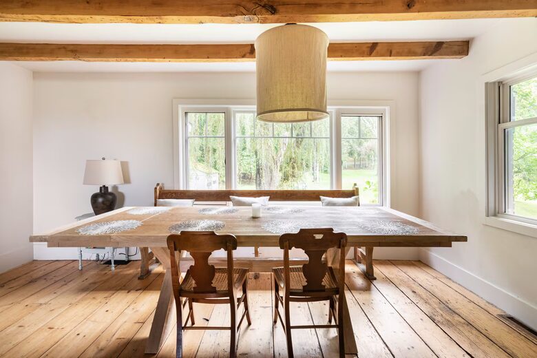 Hudson River Cottage with Scenic Views & Gardens - Saugerties, New York