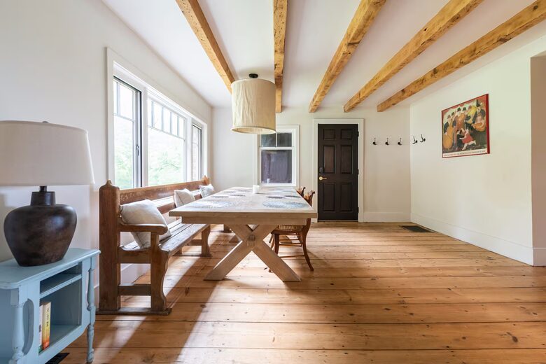 Hudson River Cottage with Scenic Views & Gardens - Saugerties, New York