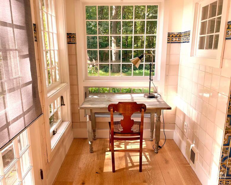 Hudson River Cottage with Scenic Views & Gardens - Saugerties, New York