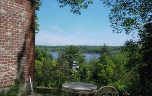 Hudson River Cottage with Scenic Views & Gardens - Saugerties, New York