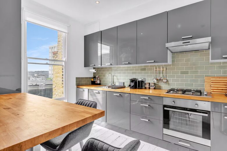 Refined Urban Living Near St. Pancras - London, United Kingdom