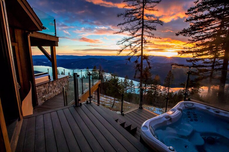 Luxury Ski-In Retreat Overlooking Whitefish Lake - Whitefish, Montana