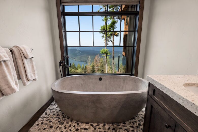 Luxury Ski-In Retreat Overlooking Whitefish Lake - Whitefish, Montana