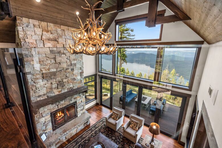 Luxury Ski-In Retreat Overlooking Whitefish Lake - Whitefish, Montana