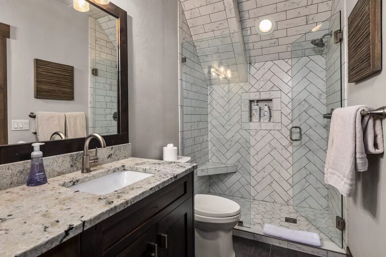 Luxury Ski-In Retreat Overlooking Whitefish Lake - Whitefish, Montana