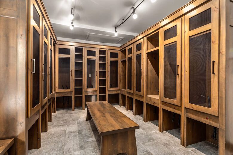 Luxury Ski-In Retreat Overlooking Whitefish Lake - Whitefish, Montana