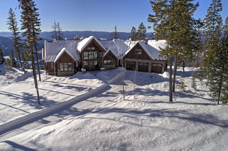 Luxury Ski-In Retreat Overlooking Whitefish Lake - Whitefish, Montana
