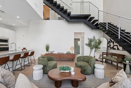 Three-Level Escape with Rooftop & Loft in Sarasota's Rosemary District - Sarasota, Florida