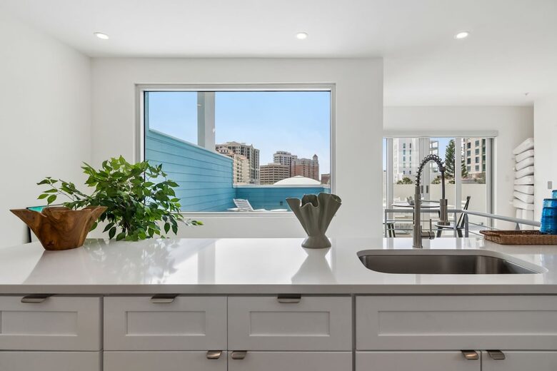 Three-Level Escape with Rooftop & Loft in Sarasota's Rosemary District - Sarasota, Florida