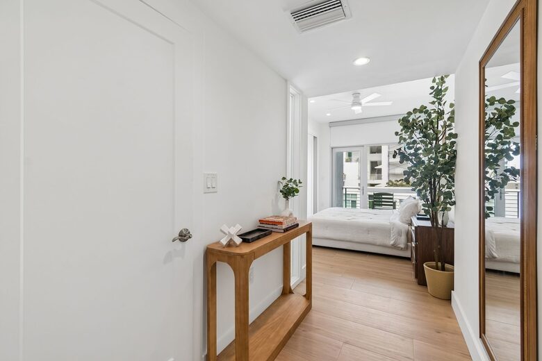 Three-Level Escape with Rooftop & Loft in Sarasota's Rosemary District - Sarasota, Florida