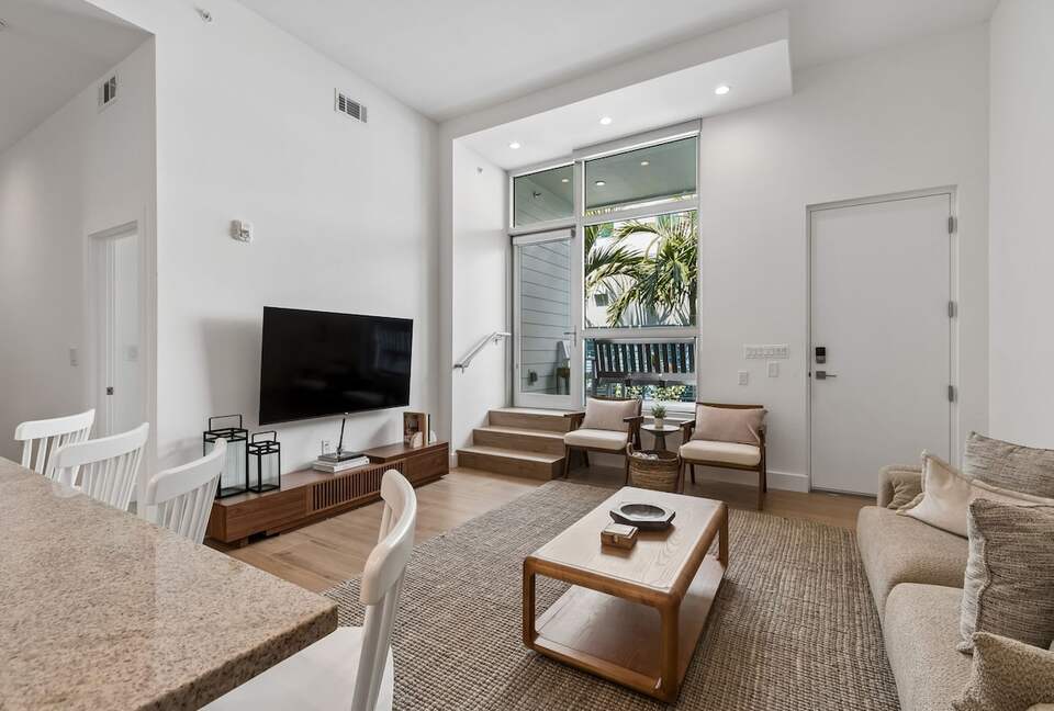 Stylish Sarasota Retreat in Rosemary District - Sarasota, Florida