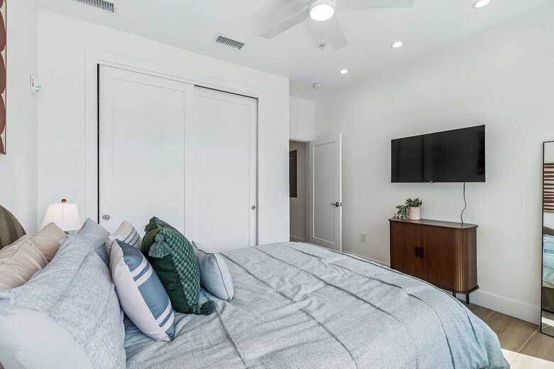 Stylish Sarasota Retreat in Rosemary District - Sarasota, Florida