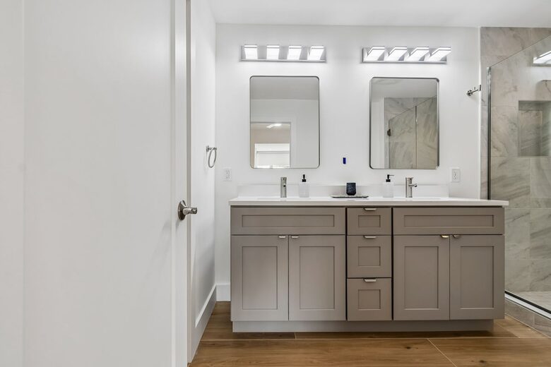 Stylish Sarasota Retreat in Rosemary District - Sarasota, Florida