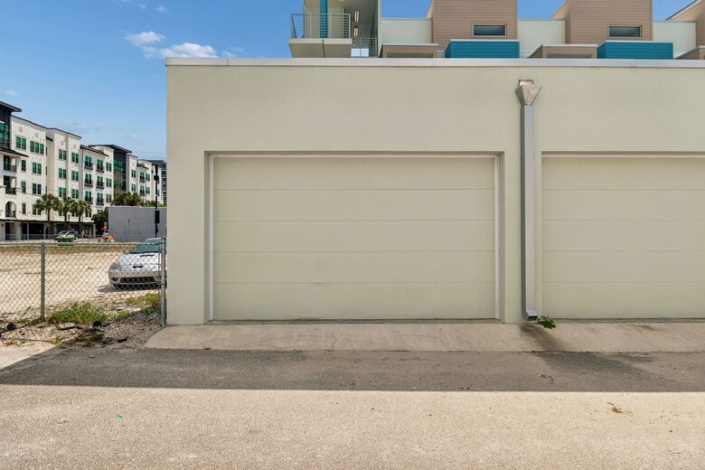 Stylish Sarasota Retreat in Rosemary District - Sarasota, Florida