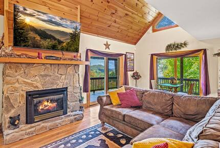 Blue Ridge Cabin with Panoramic Views & Wraparound Decks - Maggie Valley, North Carolina