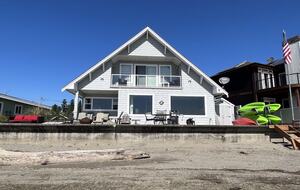 Coastal Tulalip Escape with Panoramic Water Views - Tulalip, Washington