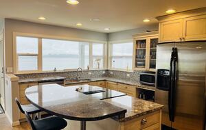 Coastal Tulalip Escape with Panoramic Water Views - Tulalip, Washington