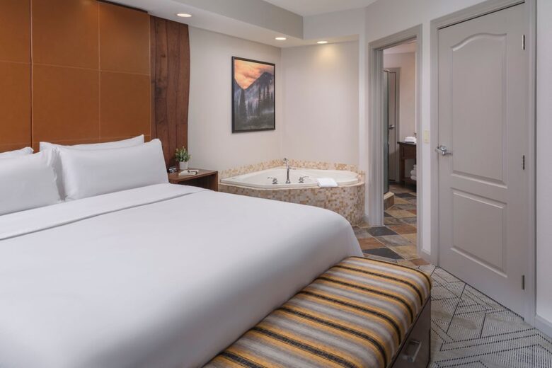 Two-Bedroom Alpine Villa | Sheraton Mountain Vista Villas, Avon / Vail Valley - Avon, Colorado