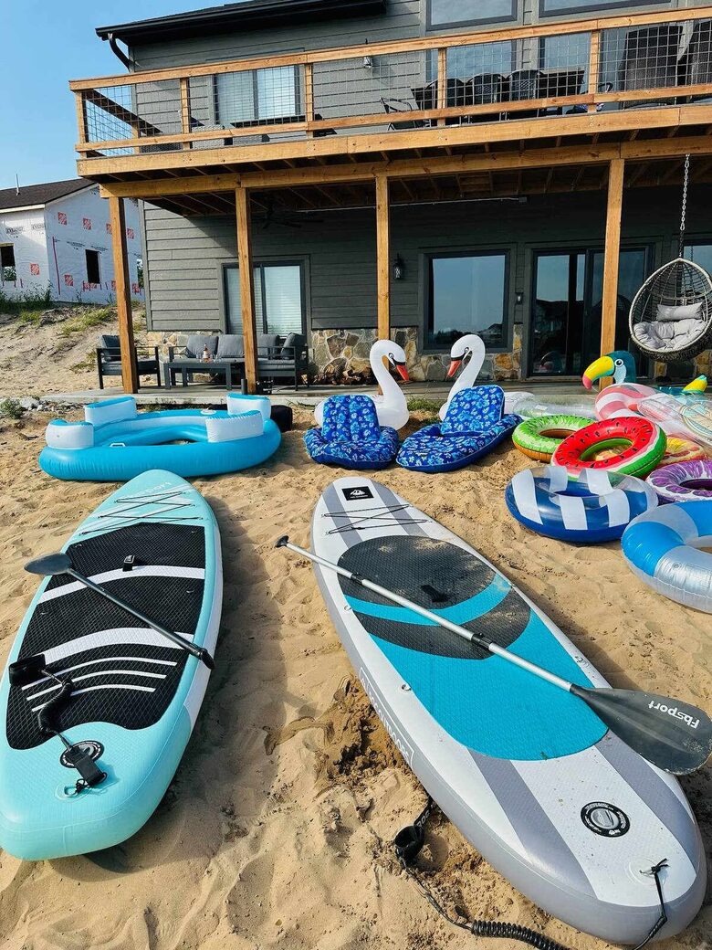 Wisconsin Lake House with Beach & Game Room - New Lisbon, Wisconsin