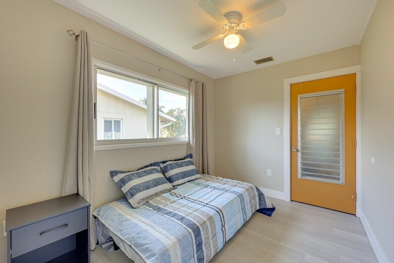 Sunny Canal Oasis Near Fishermen’s Village - Punta Gorda, Florida