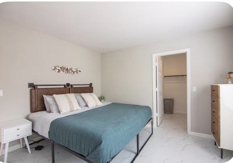 Second room king bed