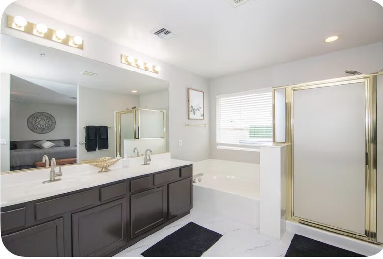 Spacious Scottsdale Escape Near Papago Park - Scottsdale, Arizona