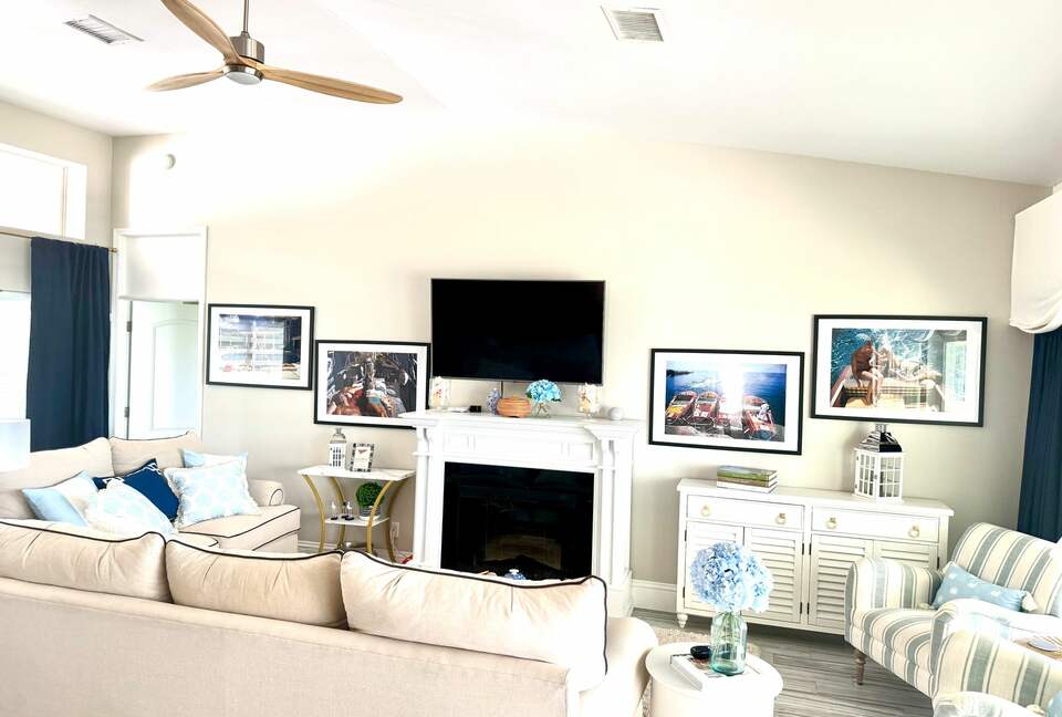 Inviting Naples Haven with Serene Water Views - Naples, Florida