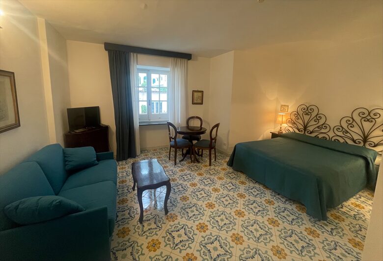 Seaside Studio in the Heart of Capri - Capri, Italy