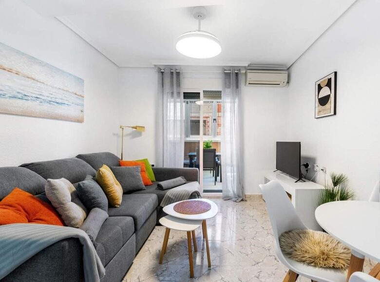 Two-Bedroom Penthouse in Torrevieja - Torrevieja, Spain