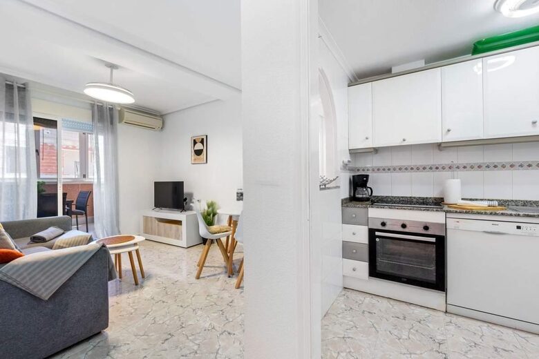 Two-Bedroom Penthouse in Torrevieja - Torrevieja, Spain