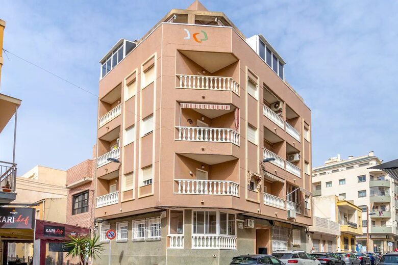 Two-Bedroom Penthouse in Torrevieja - Torrevieja, Spain