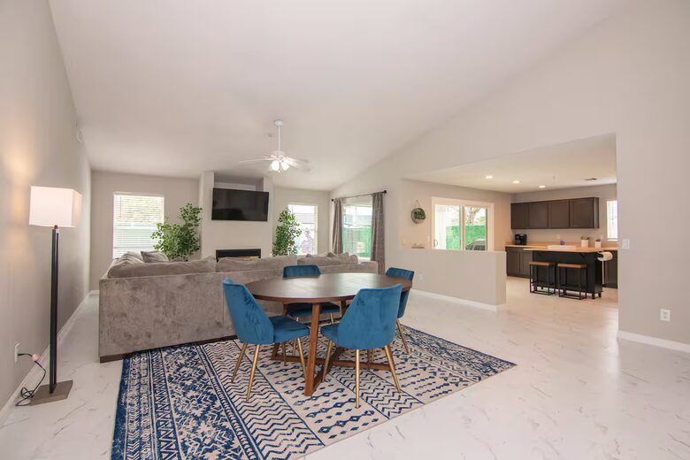 Spacious Scottsdale Escape Near Papago Park - Scottsdale, Arizona