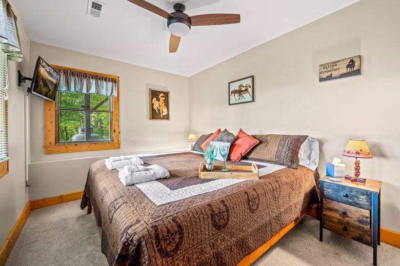 Blue Ridge Cabin with Panoramic Views & Wraparound Decks - Maggie Valley, North Carolina