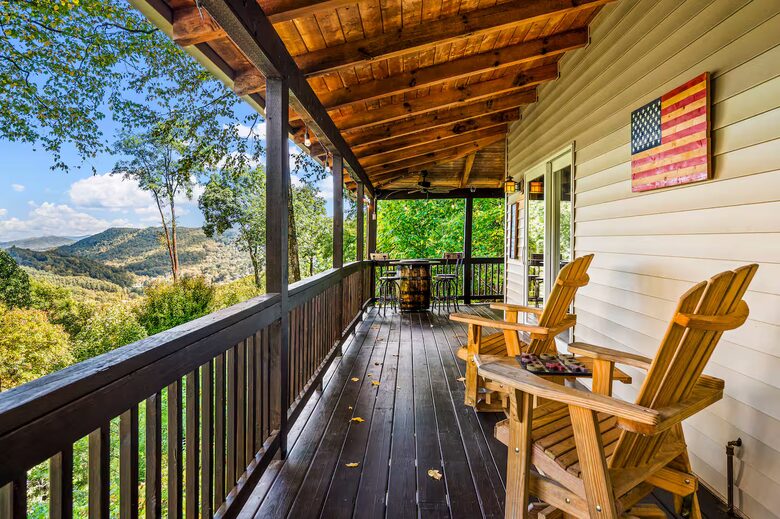 Blue Ridge Cabin with Panoramic Views & Wraparound Decks - Maggie Valley, North Carolina
