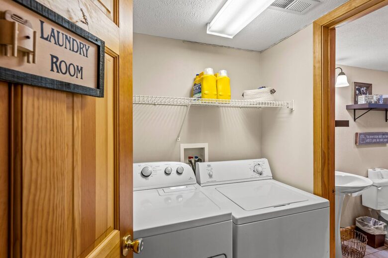 Blue Ridge Cabin with Panoramic Views & Wraparound Decks - Maggie Valley, North Carolina