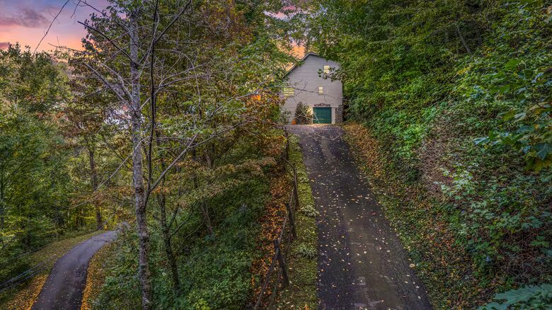 Blue Ridge Cabin with Panoramic Views & Wraparound Decks - Maggie Valley, North Carolina