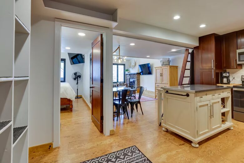 Copper Mountain Escape with Balcony & Ski Access - Frisco, Colorado