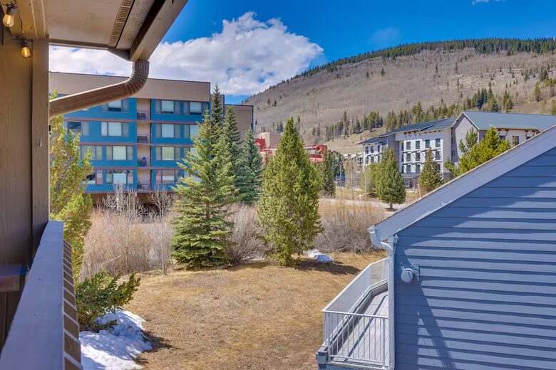 Copper Mountain Escape with Balcony & Ski Access - Frisco, Colorado