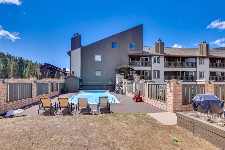 Copper Mountain Escape with Balcony & Ski Access - Frisco, Colorado