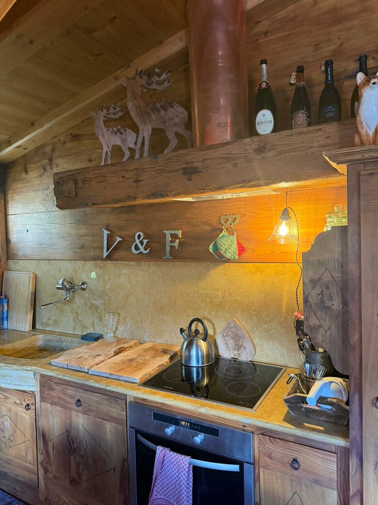 A Tasteful Alpine Apartment near Cortina d'Ampezzo - San Vito di Cadore, Italy