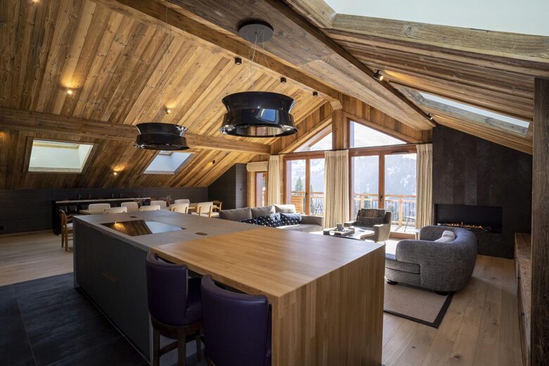 Méribel Penthouse Chalet with Panoramic Views - Les Allues, France