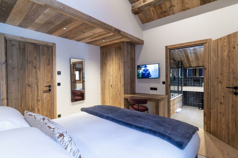 Méribel Penthouse Chalet with Panoramic Views - Les Allues, France