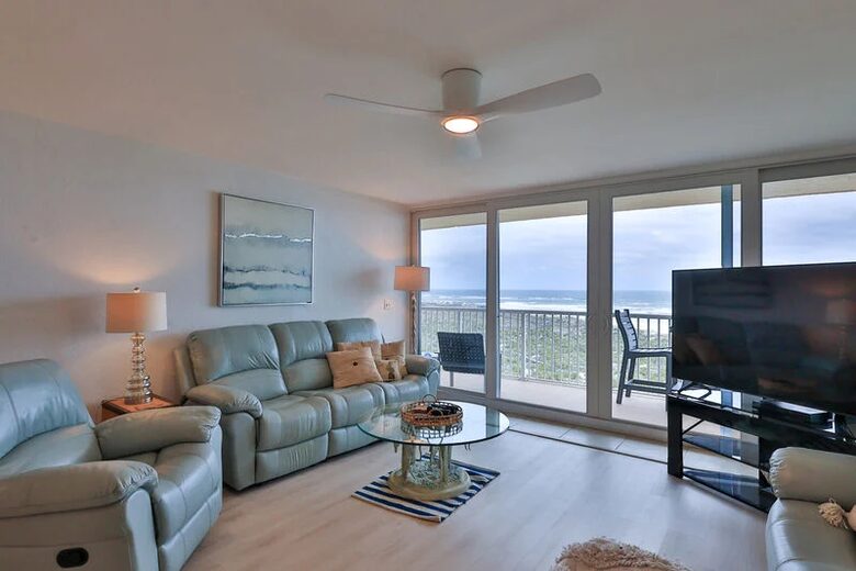 New Smyrna Beach Getaway With Panoramic Ocean Views - New Smyrna Beach, Florida