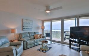 New Smyrna Beach Getaway With Panoramic Ocean Views - New Smyrna Beach, Florida