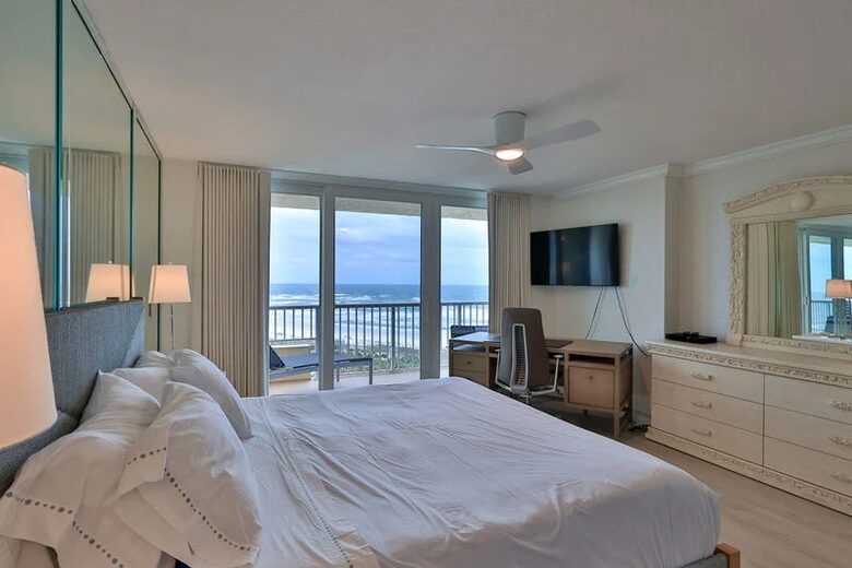 New Smyrna Beach Getaway With Panoramic Ocean Views - New Smyrna Beach, Florida