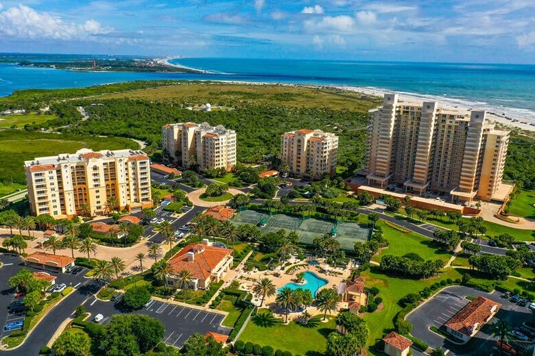 New Smyrna Beach Getaway With Panoramic Ocean Views - New Smyrna Beach, Florida