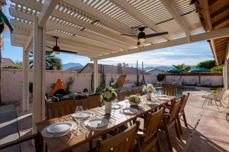 Luxury Desert Getaway with Hidden Speakeasy - Indio, California