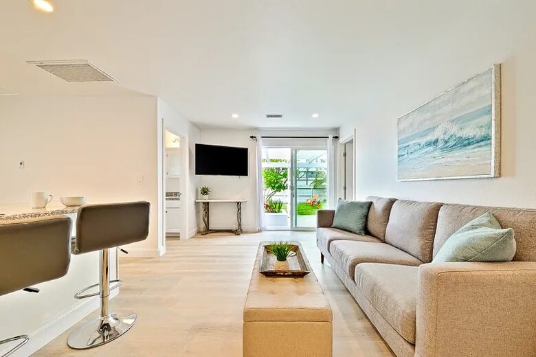 Sunset Beach Oasis Steps from the Sand - Sunset Beach, California